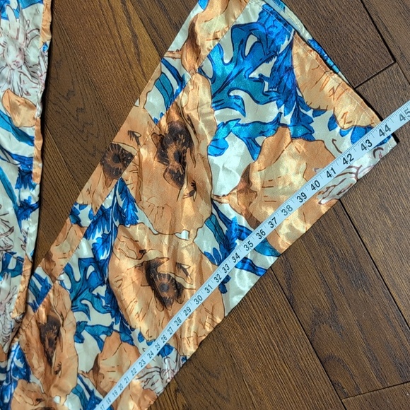 AKIRA - Satin Floral Print Pants - Picture 5 of 7